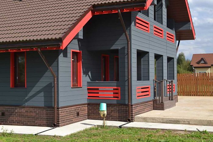 otdelka-doma-imitatsiyey-brusa