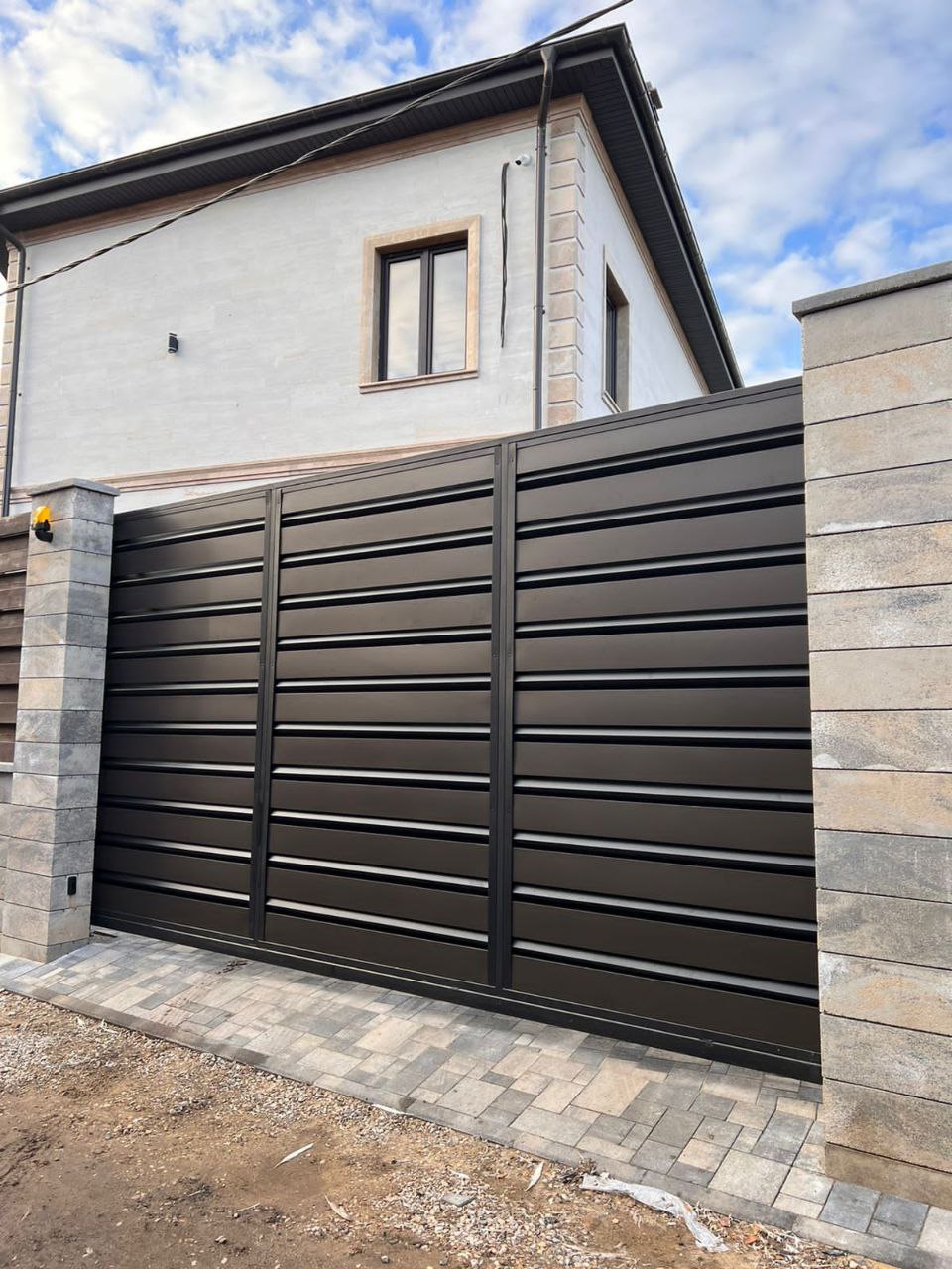 Откатные ворота и калитки