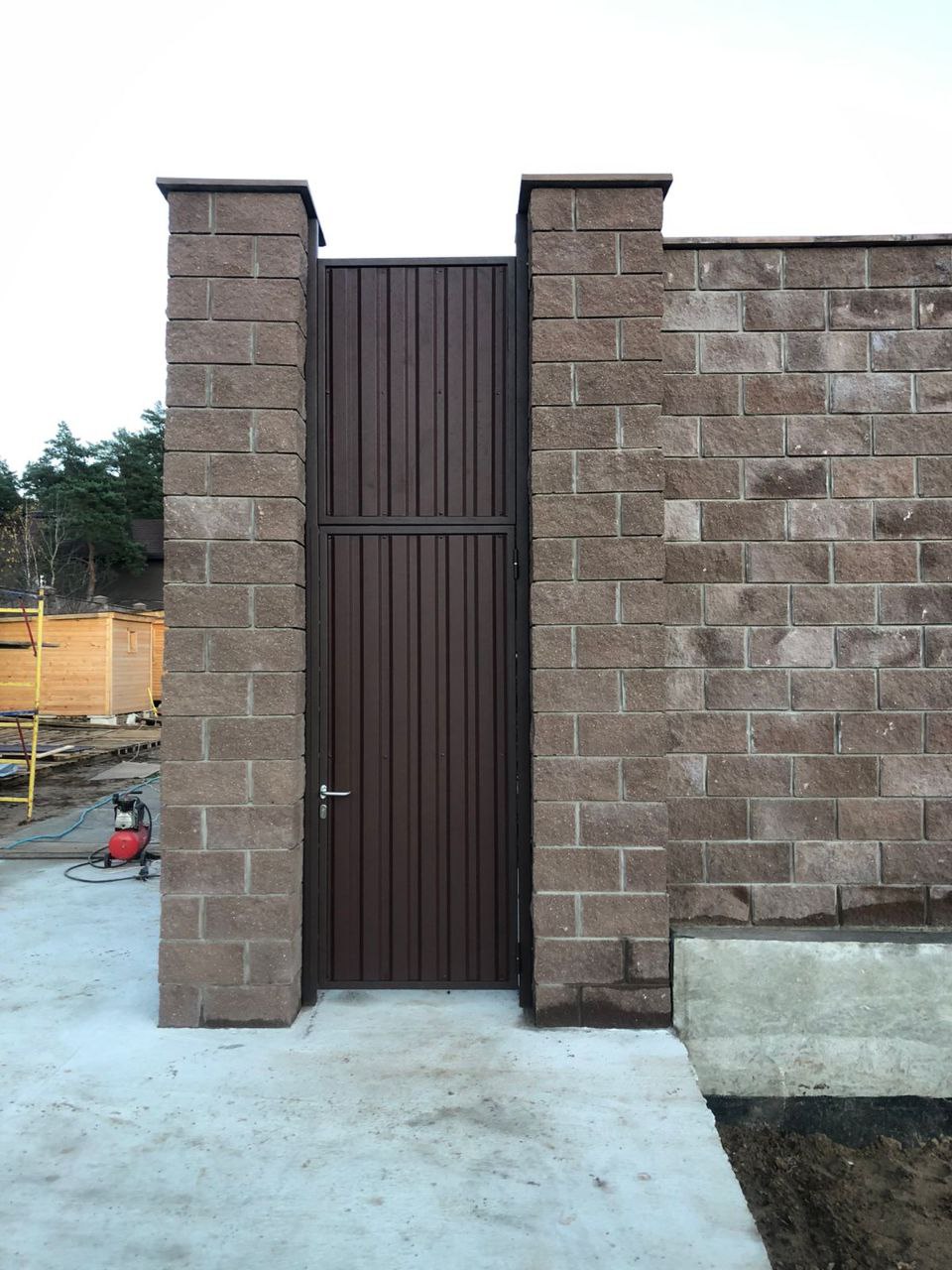 Откатные ворота и калитки